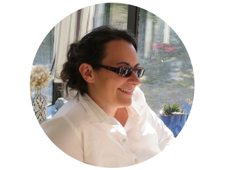 Célia propriétaire grand gite saumur-L'Appel de la Foret